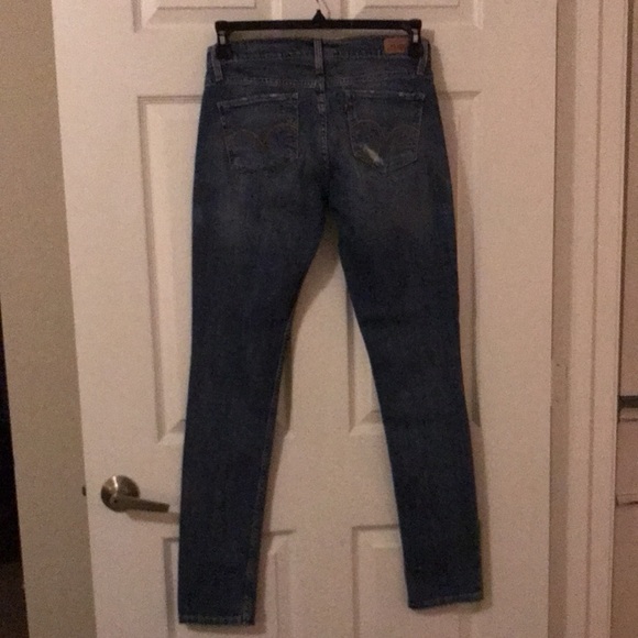 Original Levi’s super low distressed look jeans😊 - Picture 4 of 5
